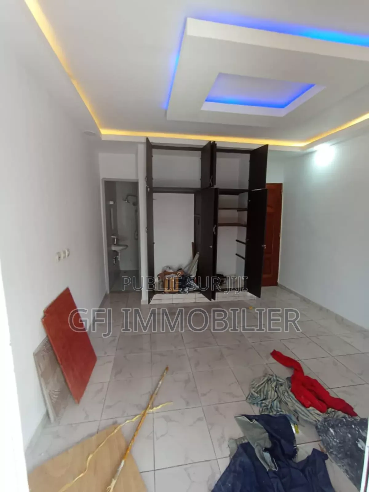 3chbre Duplex dans Francis Gweh, Cocody à Vendre