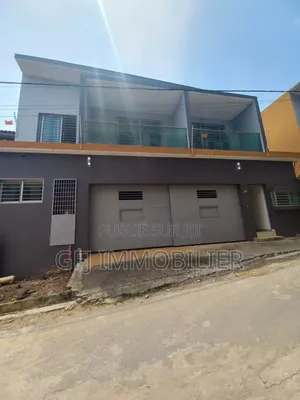 5chbre Duplex dans Francis Gweh, Cocody à Vendre