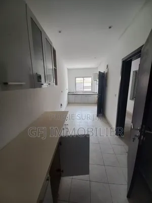 5chbre Duplex dans Francis Gweh, Cocody à Vendre