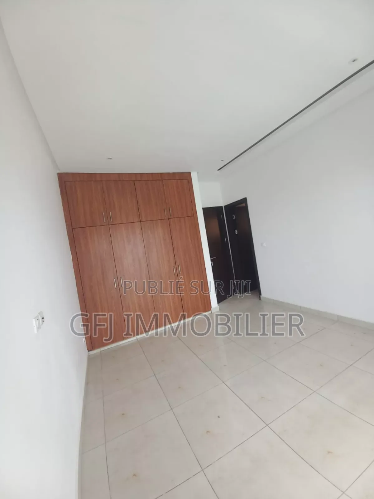 5chbre Duplex dans Francis Gweh, Cocody à Vendre