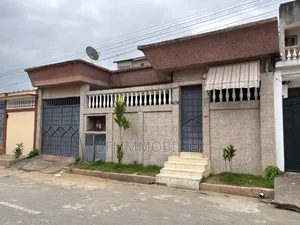 4chbre Duplex dans Francis Gweh, Cocody à Vendre