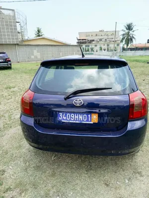Toyota Corolla Sedan 2004 Bleu