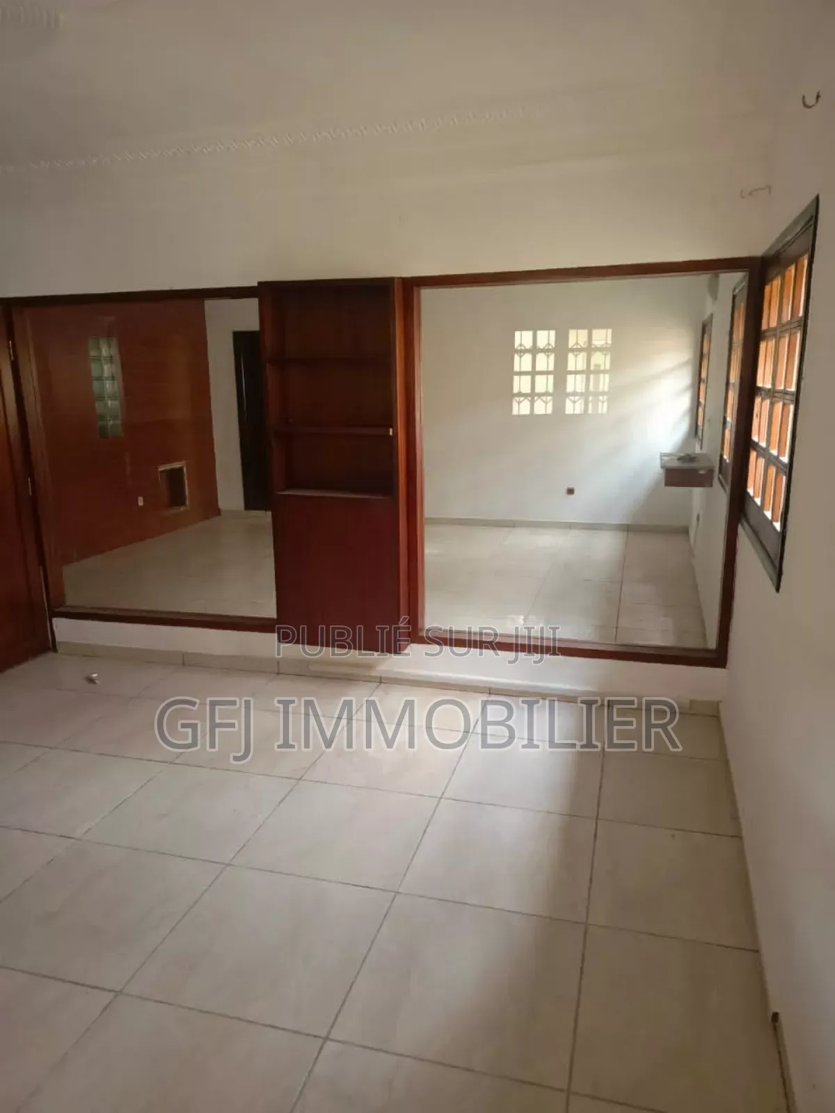 6chbre Duplex dans Francis Gweh, Cocody à Vendre
