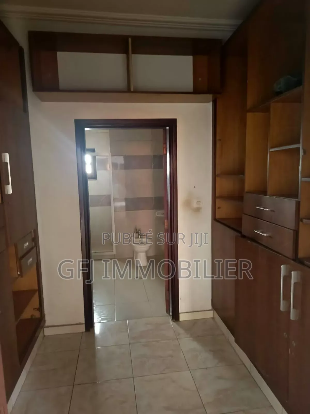 6chbre Duplex dans Francis Gweh, Cocody à Vendre