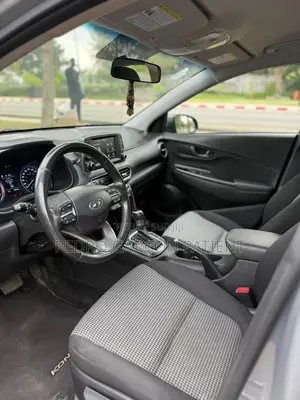 Hyundai Kona 2022 Gris