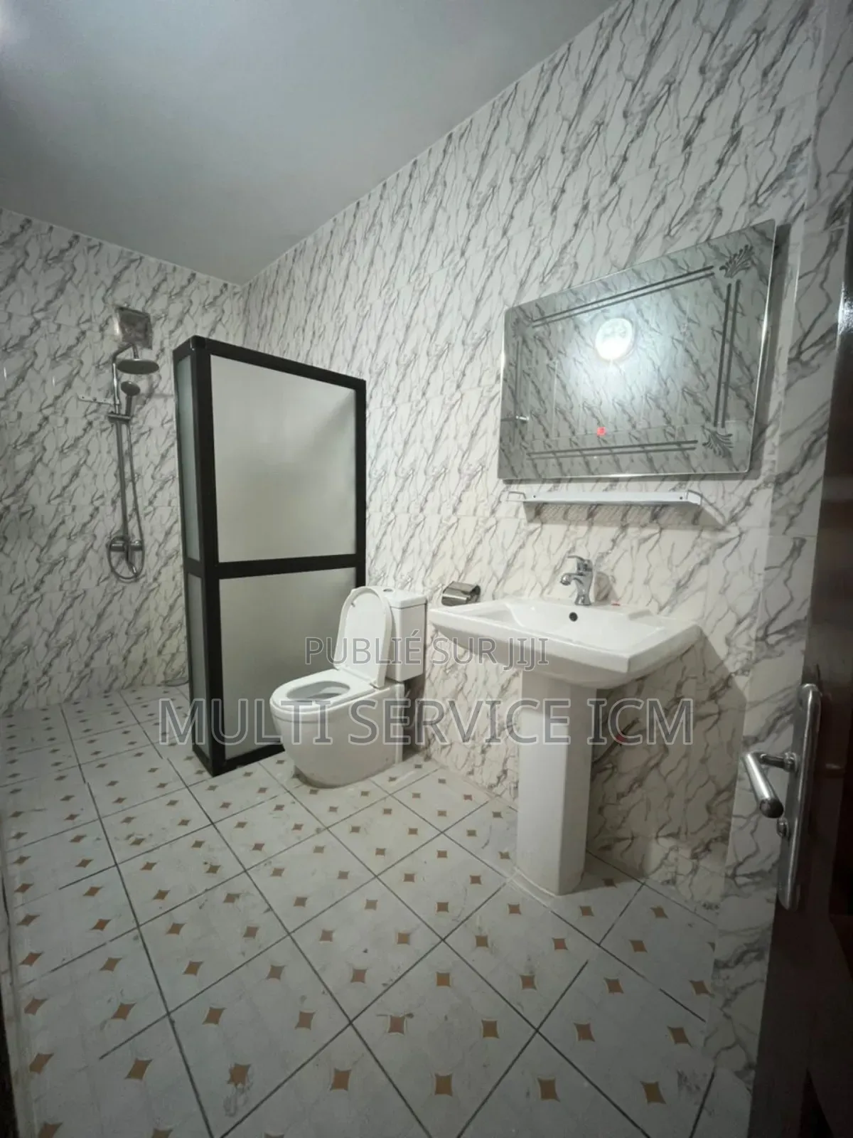 4chbre Appartement dans Ismael Coulibaly, Cocody à Vendre