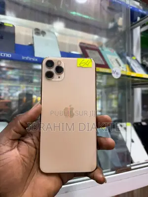 Apple iPhone 11 Pro Max 64 GB Doré