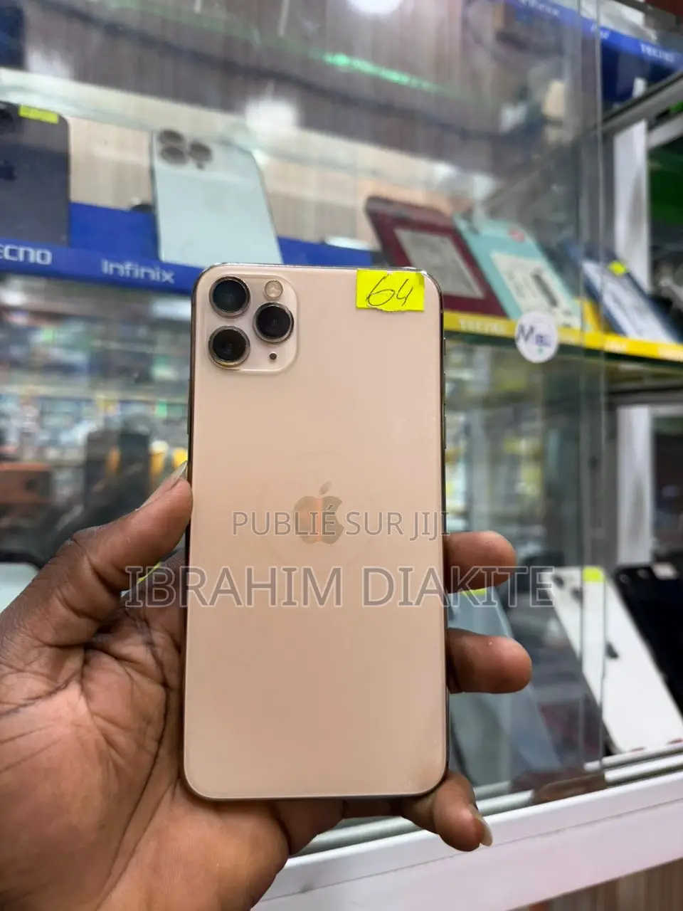 Apple iPhone 11 Pro Max 64 GB Doré