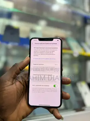 Apple iPhone 11 Pro Max 64 GB Doré