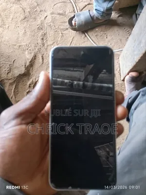 Nouveau Tecno Spark 30 128 GB Blanc