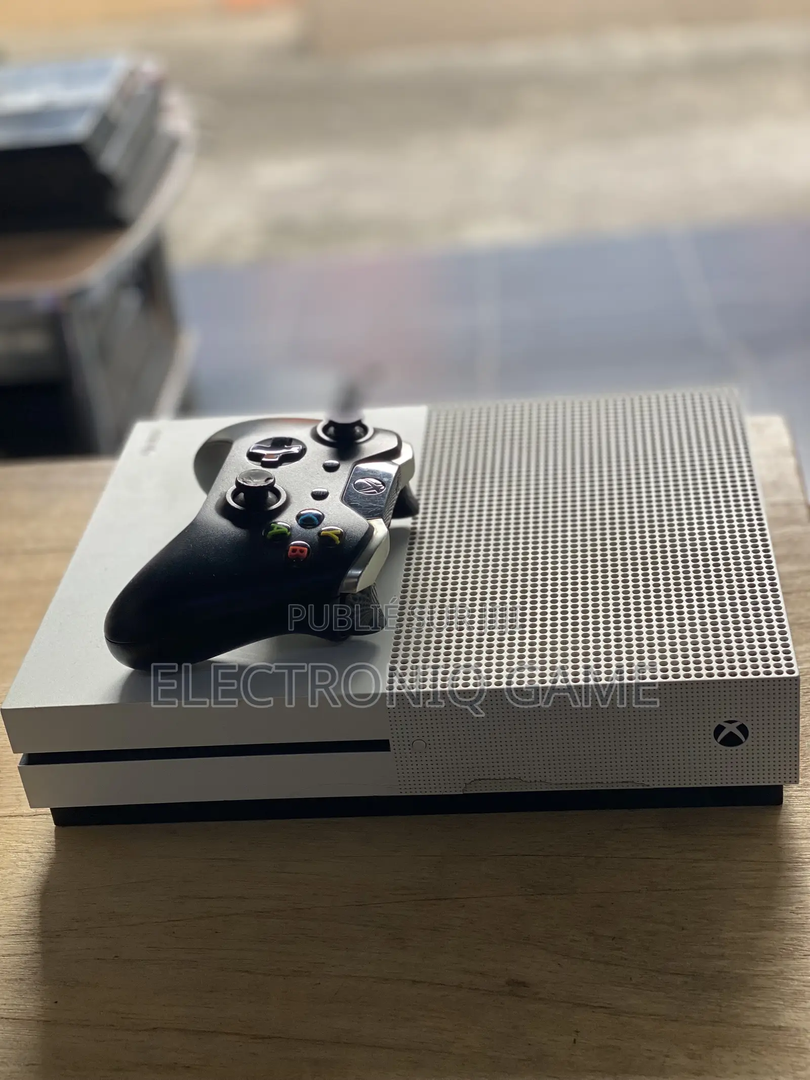 Xbox One S