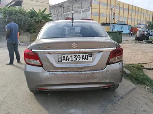 Suzuki Dzire 2023 Gris