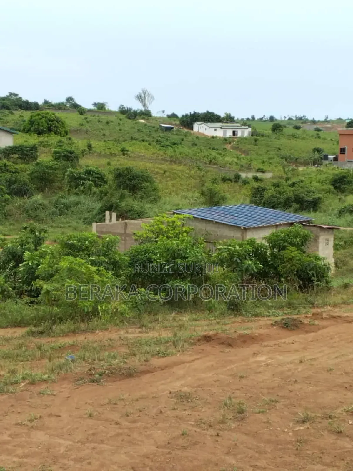 02 Terrains De 400m2 en Vente (2.500.000f/Lot)