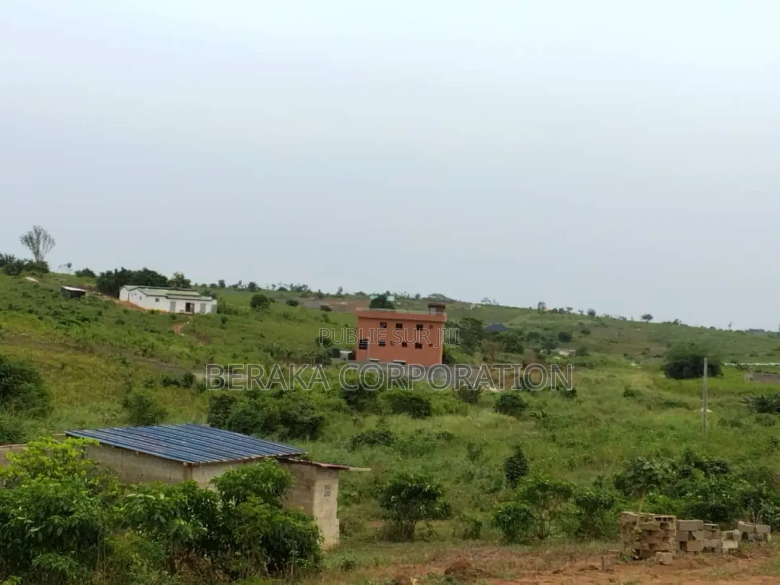 02 Terrains De 400m2 en Vente (2.500.000f/Lot)