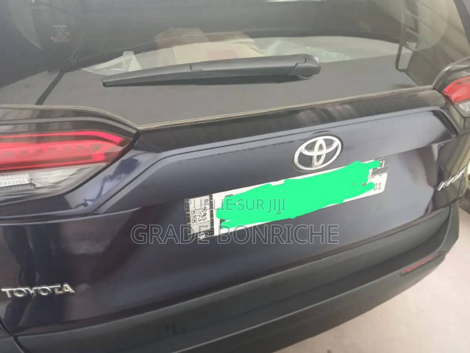 Toyota RAV4 XLE 2021 Bleu