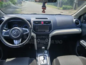 Toyota Rush 2023 Gris