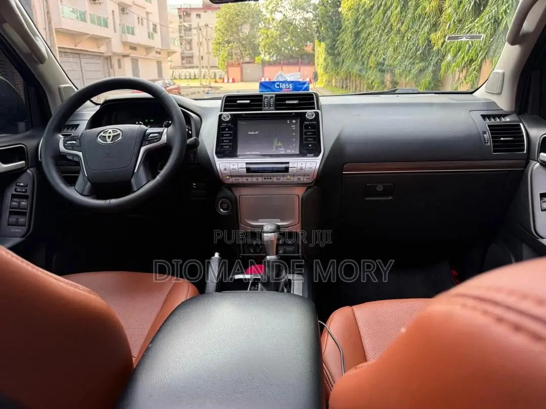 Toyota Land Cruiser Prado 2021 Noir