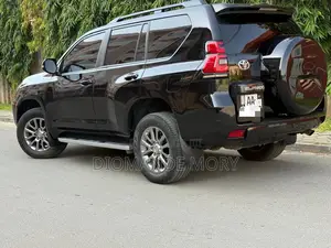 Toyota Land Cruiser Prado 2021 Noir
