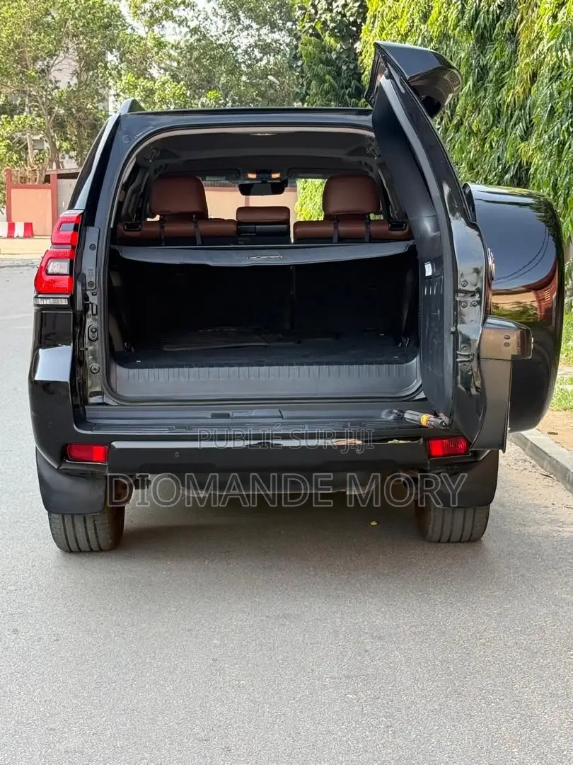 Toyota Land Cruiser Prado 2021 Noir
