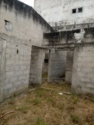 4chbre Maison Dans Maison Inachevée, Anyama À Vendre