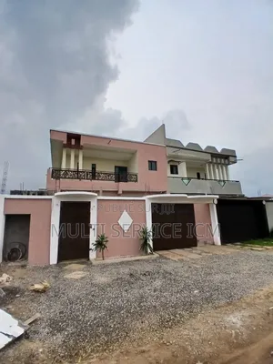 5chbre Duplex dans Ismael Coulibaly, Bingerville à Vendre