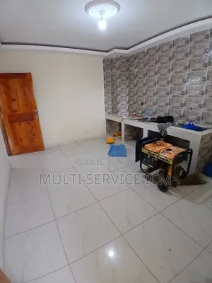 5chbre Duplex dans Ismael Coulibaly, Bingerville à Vendre