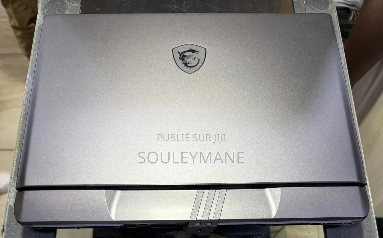 Nouveau MSI Vector 16 HX AI A2XWIG 32GB Intel Core Ultra 7 SSD 1T