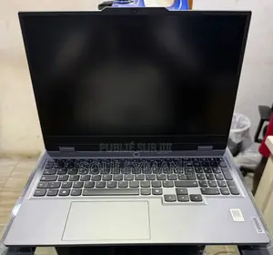 Ordinateur portable Lenovo LOQ 15AHP10 24GB Intel Core i5 SSD 512GB