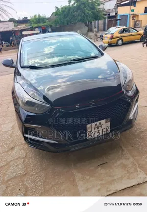 Hyundai Elantra 2016 Noir