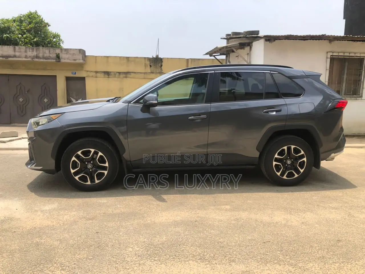 Toyota RAV4 XLE Premium 2021 Noir