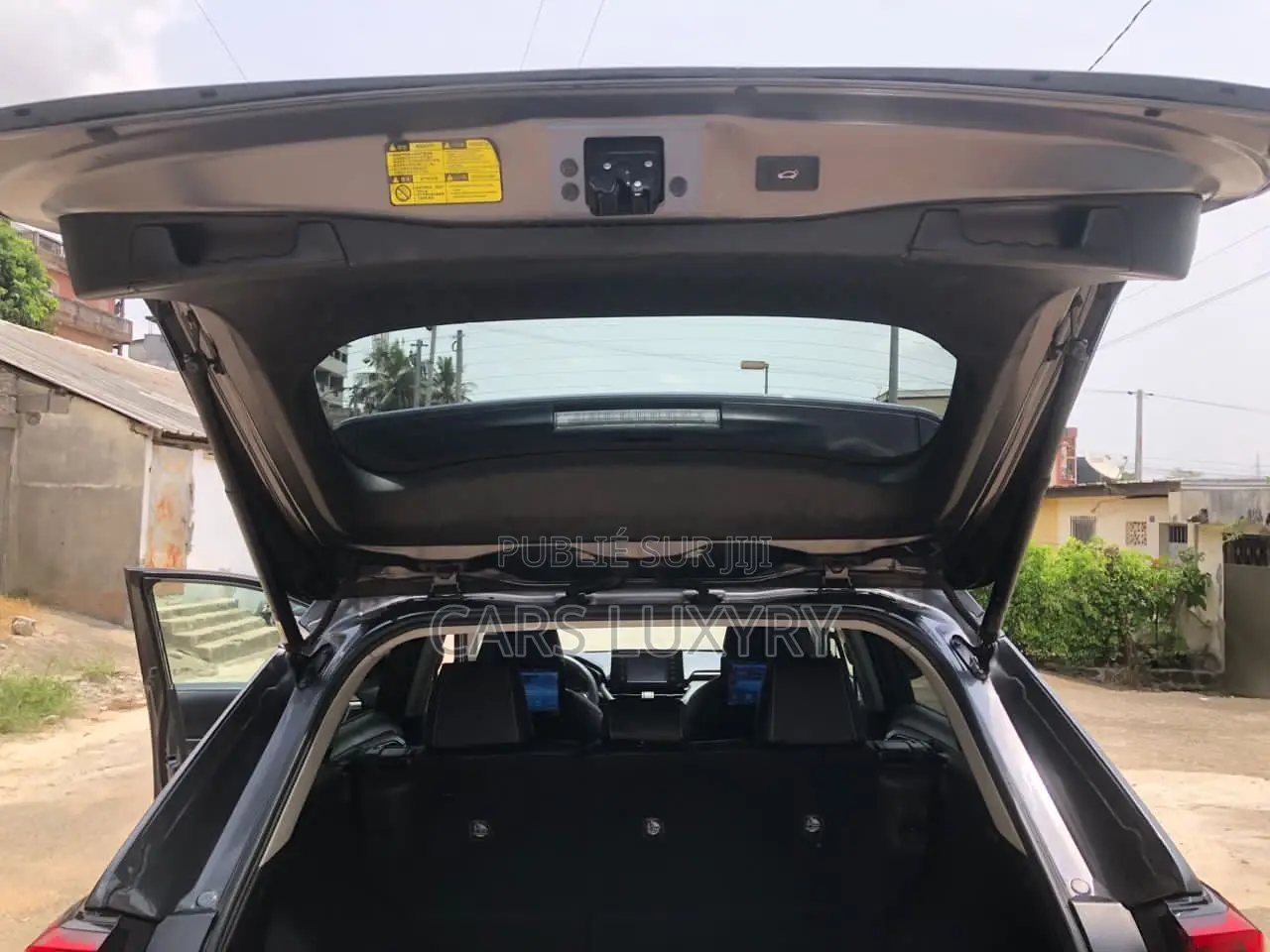 Toyota RAV4 XLE Premium 2021 Noir