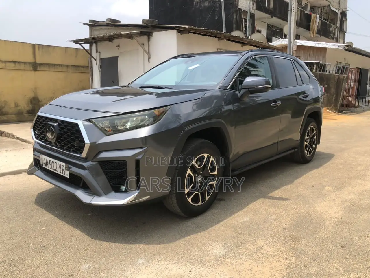 Toyota RAV4 XLE Premium 2021 Noir
