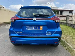 Nissan Kicks 2021 Bleu
