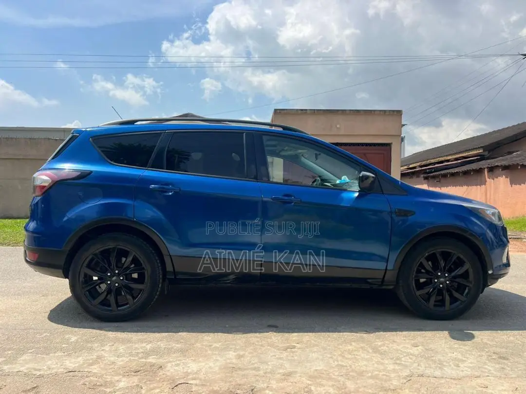 Ford Escape SE 4x4 2018 Bleu