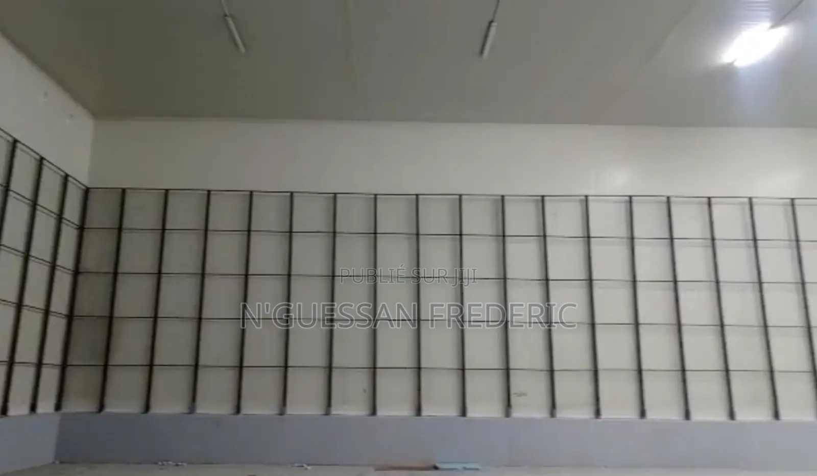 Nouvelle Chambre Froide À Louer Au Port De Pêche d'Abidjan
