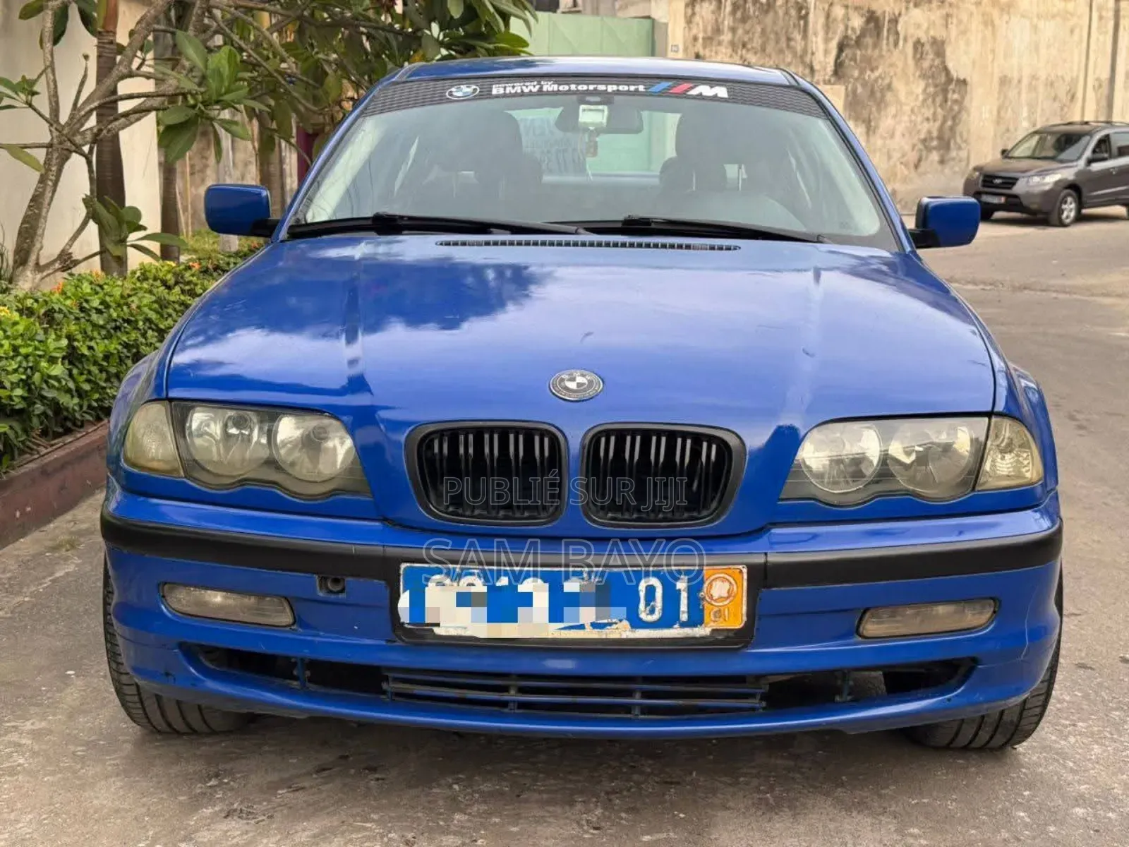 BMW 318i 2000 Bleu