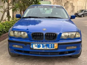 BMW 318i 2000 Bleu