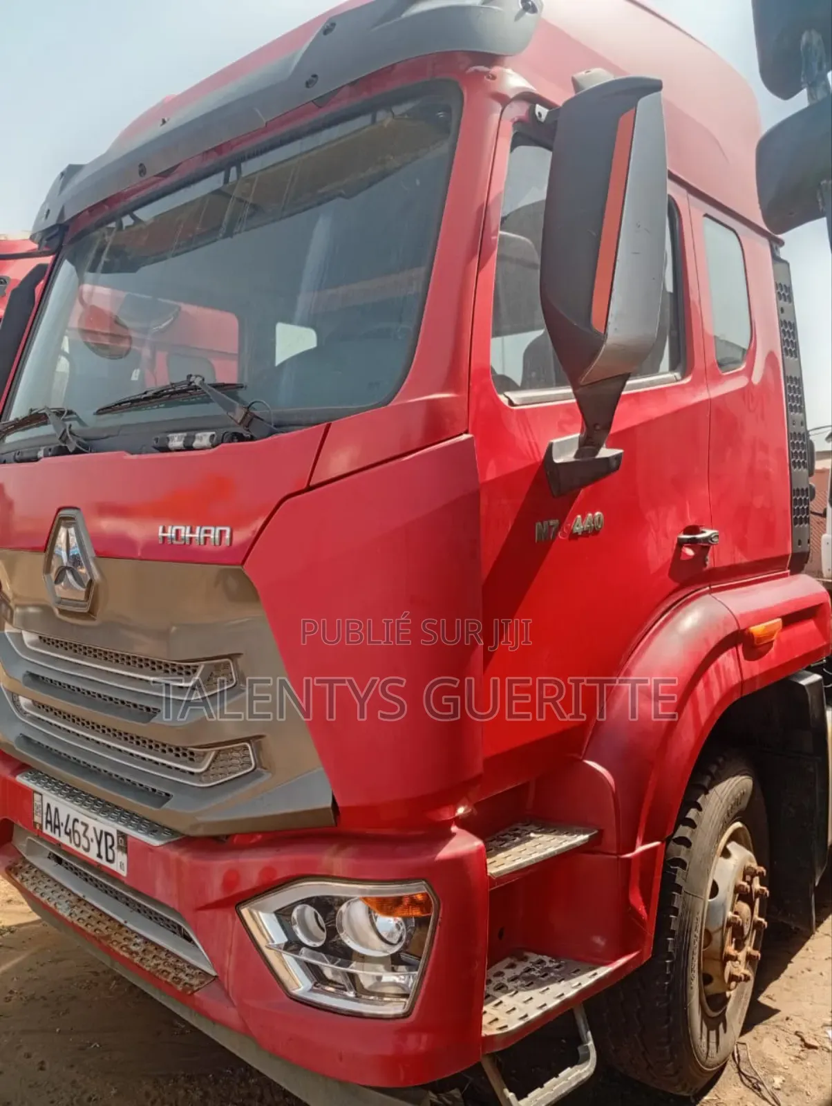 2 Tracteurs Howo 10 Roues