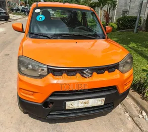 Suzuki Vitara 2022 Orange