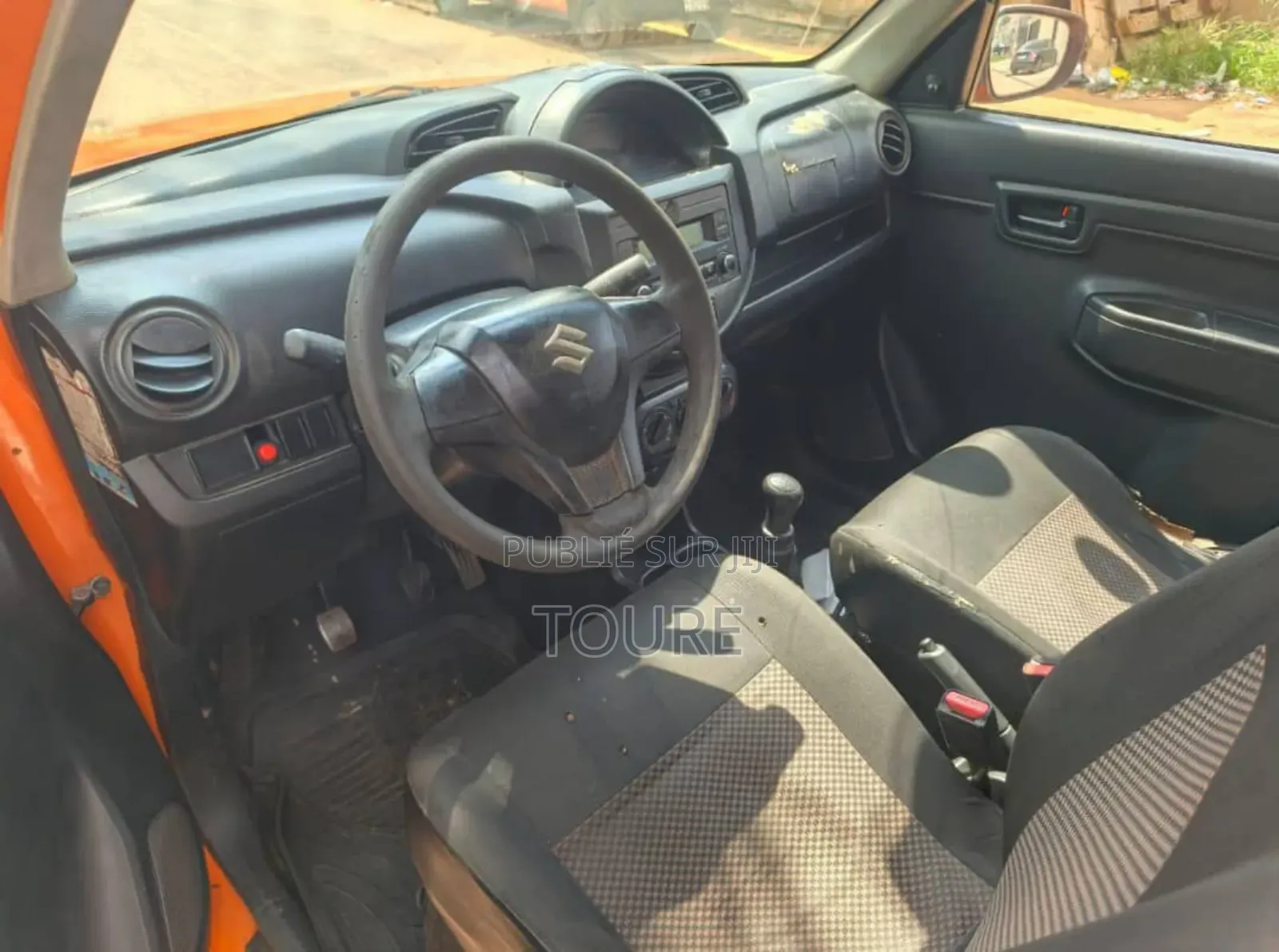 Suzuki Vitara 2022 Orange