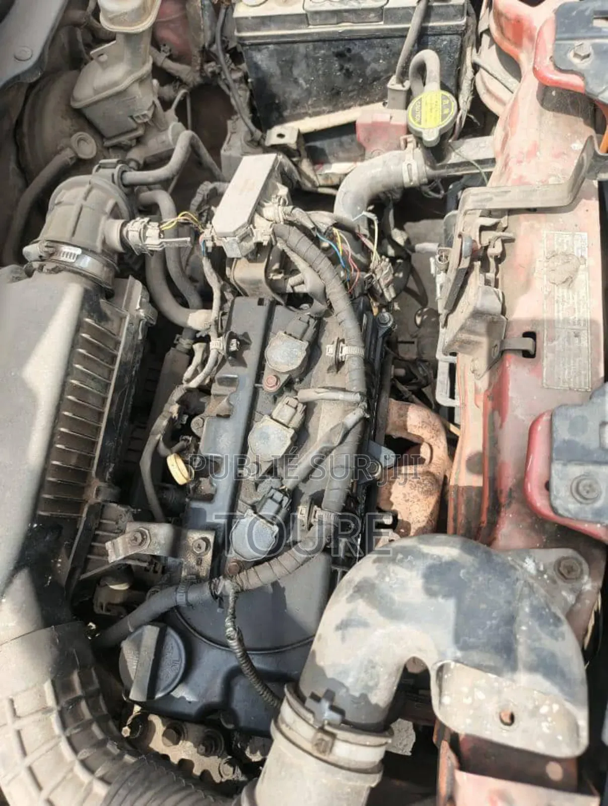 Suzuki Vitara 2022 Orange