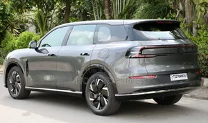 Nouveau Changan X7 Plus 2025 Gris