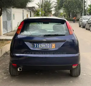 Ford Focus 2004 Bleu