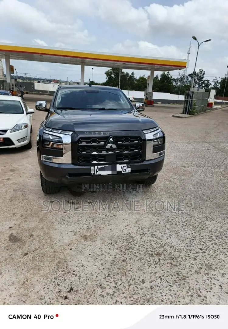 Mitsubishi L200 2025 Noir