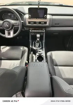 Mitsubishi L200 2025 Noir