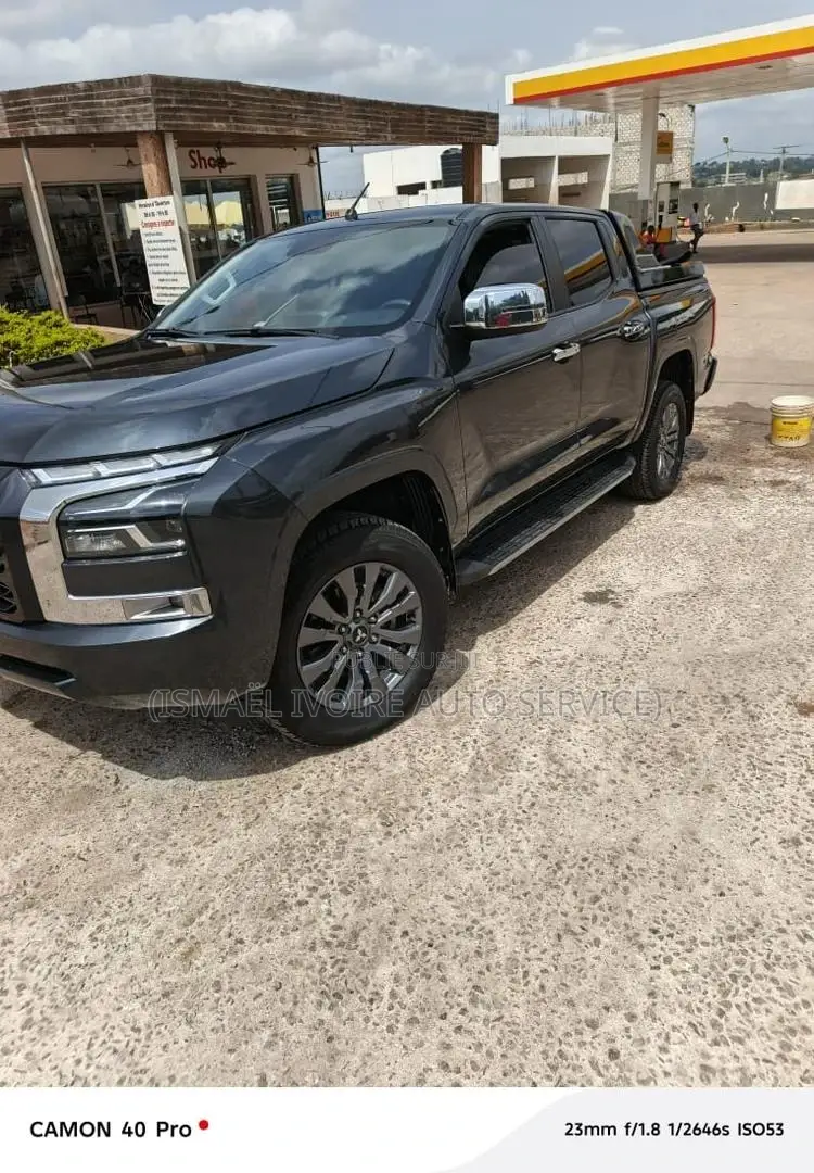 Mitsubishi L200 2025 Noir