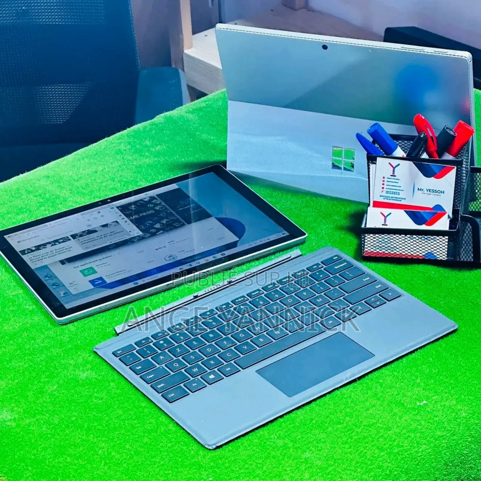 Nouveau Microsoft Surface Pro 4 8GB Intel Core i5 SSD 256GB