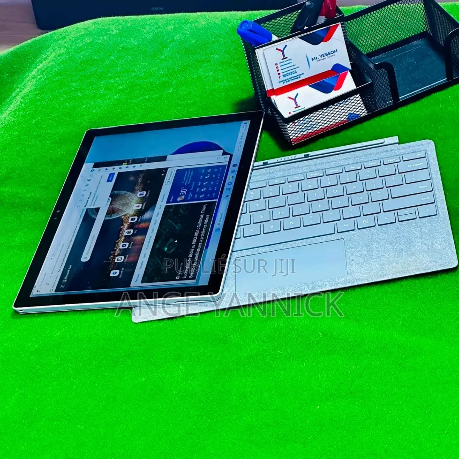 Nouveau Microsoft Surface Pro 4 8GB Intel Core i5 SSD 256GB