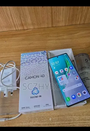 Nouveau Tecno Camon 40 256 GB Autre