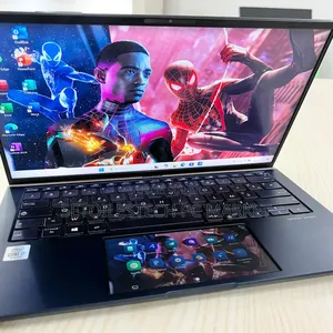 Nouveau Asus Zenbook 14 UX434 16GB Intel Core i7 SSD 1T